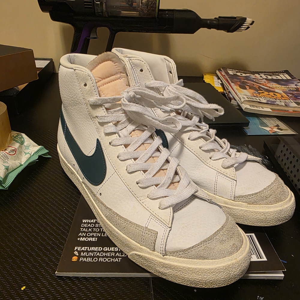 Nike Men's Blazer Mid 77 BQ6806-112 White